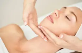 Classic Full-Body Swedish Massage – Neck