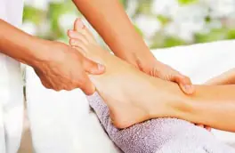 Classic Full-Body Swedish Massage – Feet