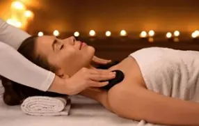 Hot Volcanic Stone Massage – Neck